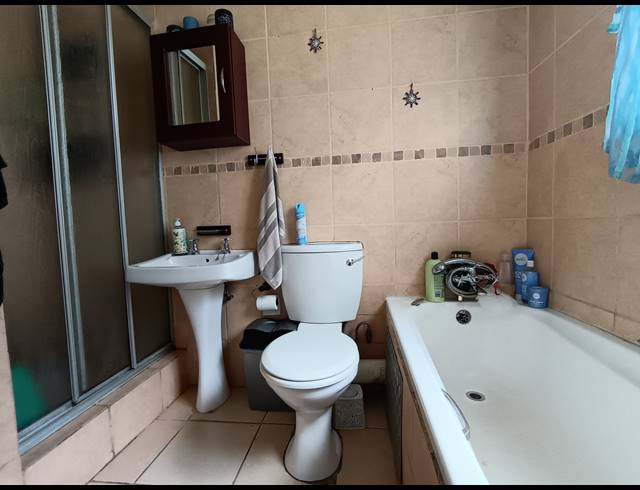 3 BEDROOM APARTMENT FOR SALE IN VERWOERDPARK